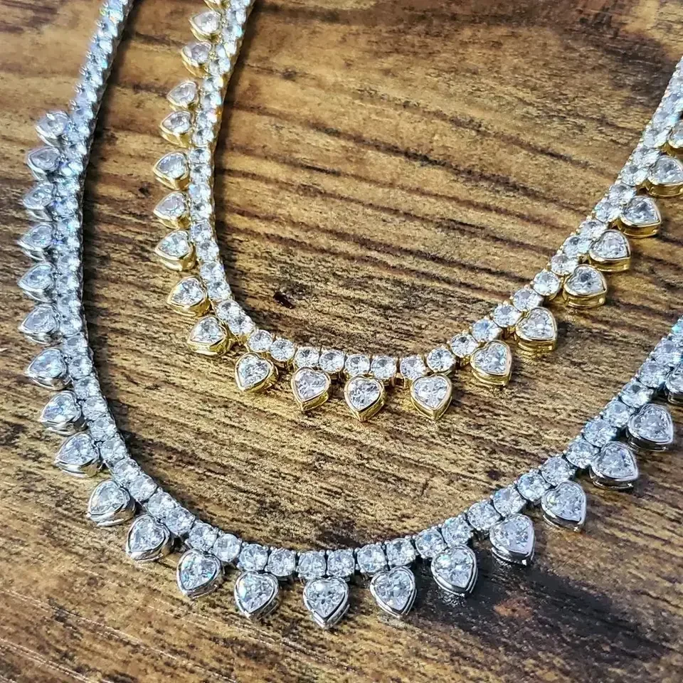 Heart Shaped CZ Charm 3MM Tennis Chain Bling 5A Cubic Zirconia Paved Iced Out Choker Necklace 2025 Valentine's Gift Jewelry
Heart Shaped CZ Charm 3MM Tennis Chain Bling 5A Cubic Zirconia Paved Iced Out Choker Necklace 2025 Valentine's Gift Jewelry