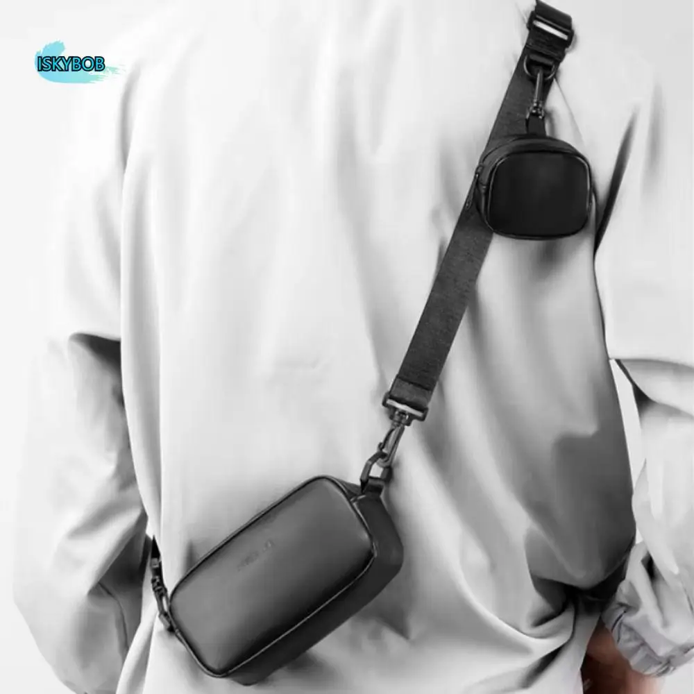 PU Leather Men's Phone Bag High-end Unisex Black Crossbody Bag with Small Hanging Bag Zipper Mobile Phone Chest Bags Outdoor
PU Leather Men's Phone Bag High-end Unisex Black Crossbody Bag with Small Hanging Bag Zipper Mobile Phone Chest Bags Outdoor