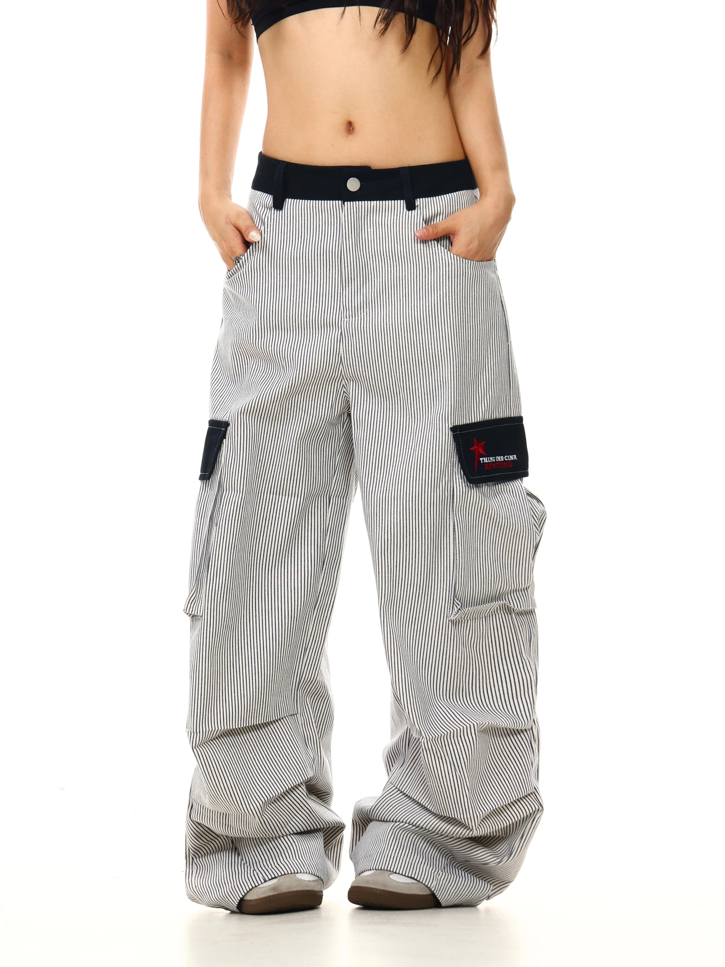 Women's Grey Striped Pants Baggy Y2K American High Street Fashion 2000S Style Retro Loose Wide Leg Pants Clothing Item 2025 New
Women's Grey Striped Pants Baggy Y2K American High Street Fashion 2000S Style Retro Loose Wide Leg Pants Clothing Item 2025 New