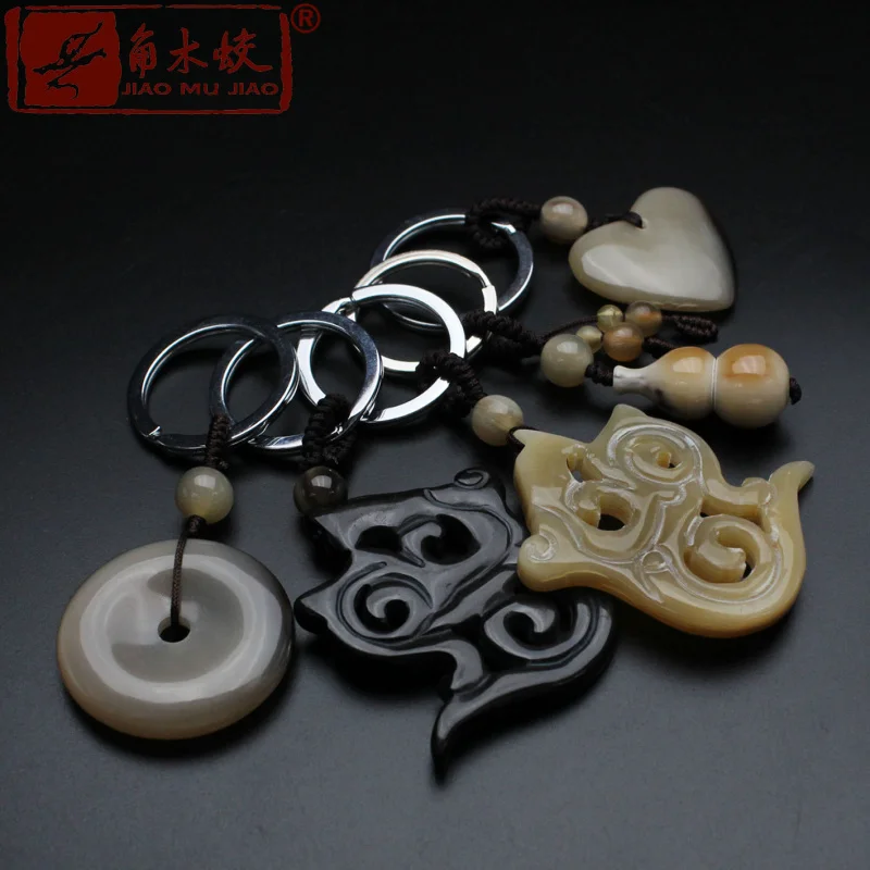 Изысканные брелоки ручной работы из рога оленя и буйвола, доступны в различных стилях.
Изысканные брелоки ручной работы из рога оленя и буйвола, доступны в различных стилях.