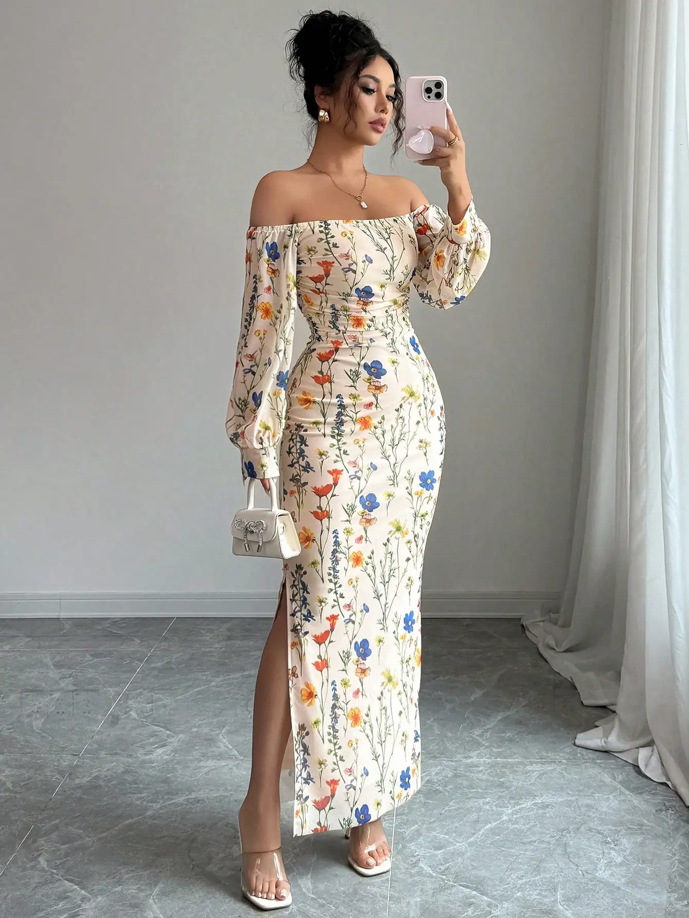 Women's Off Shoulder Floral Print Bodycon Dress with Lantern Sleeves & High Slit
Women's Off Shoulder Floral Print Bodycon Dress with Lantern Sleeves & High Slit