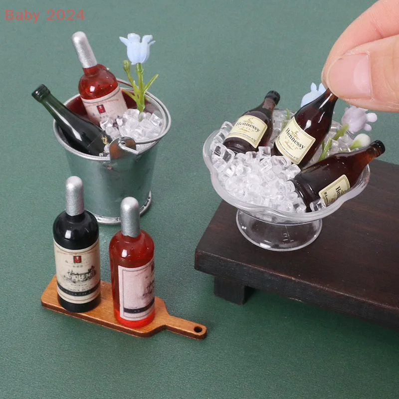 Миниатюрный 1/12 кукольный домик, набор бутылок со льдом из смолы, игрушка-имитация напитка для украшения пейзажа своими руками
Миниатюрный 1/12 кукольный домик, набор бутылок со льдом из смолы, игрушка-имитация напитка для украшения пейзажа своими руками