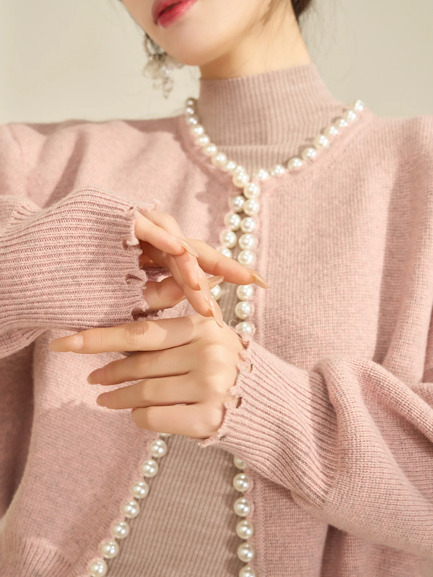 Нежно-розовый вязаный комплект Flowing Era: корейский стиль, женская модная повседневная одежда для весеннего сезона, теплый, средней толщины, с длинными рукавами
Нежно-розовый вязаный комплект Flowing Era: корейский стиль, женская модная повседневная одежда для весеннего сезона, теплый, средней толщины, с длинными рукавами