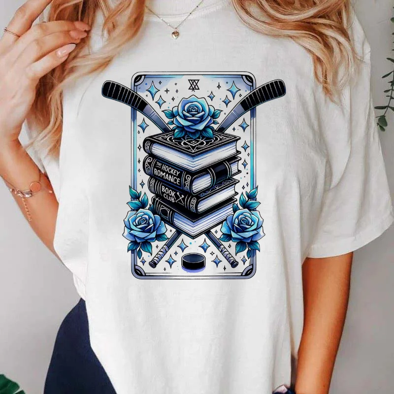 Hockey Romance Book Club Women's T-Shirt Cute Short Sleeved Lady's Tee Casual O-Neck Fashionable Summer Trendy Women's T-Shirt
Hockey Romance Book Club Women's T-Shirt Cute Short Sleeved Lady's Tee Casual O-Neck Fashionable Summer Trendy Women's T-Shirt