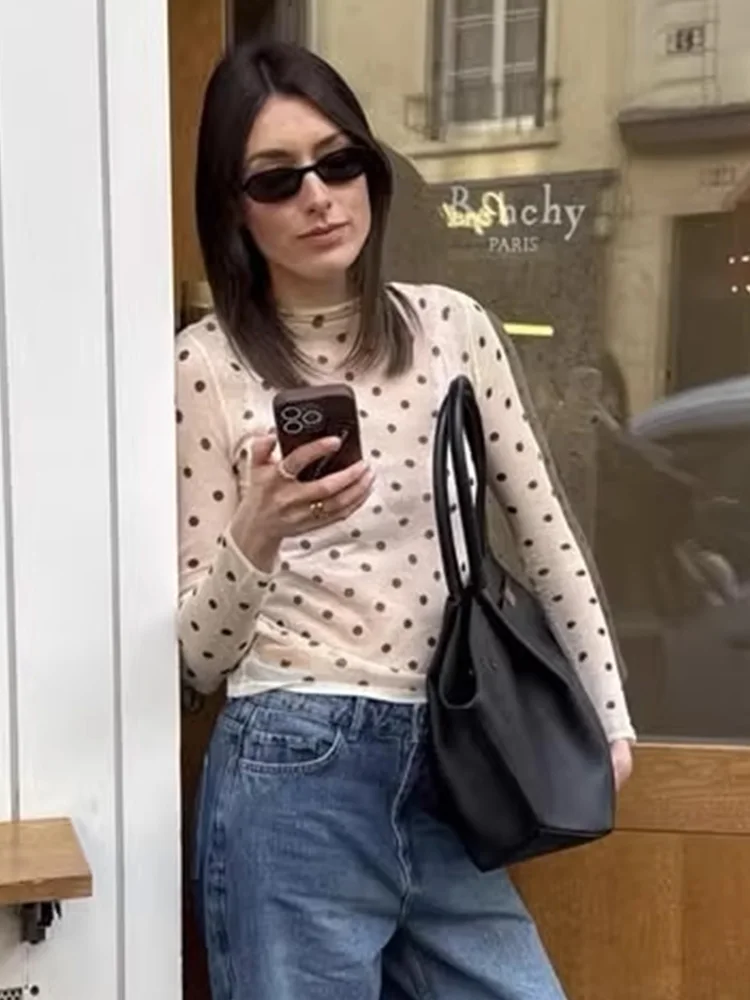 HH Women Spring New Fashion Vintage Stand Collar Translucent Love-Shaped Fine Knitted Top Female Sexy Pure Lust Style Slim Tops
HH Women Spring New Fashion Vintage Stand Collar Translucent Love-Shaped Fine Knitted Top Female Sexy Pure Lust Style Slim Tops