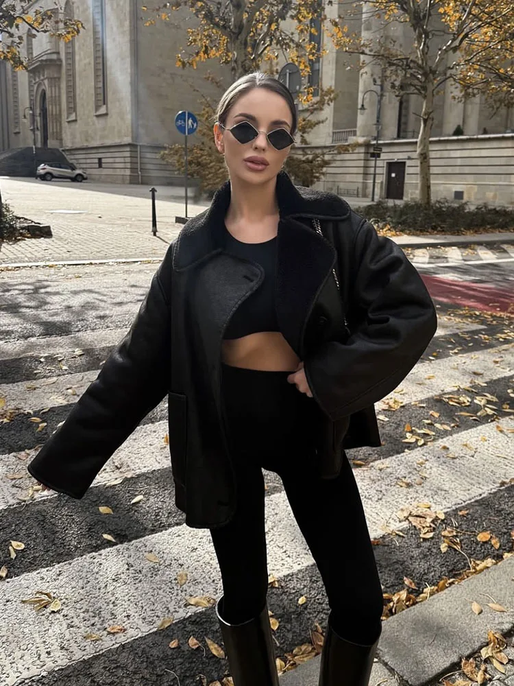 Woman Faux Fur Fleece Vintage Jacket Long Sleeve Single Breasted Casual Coat 2024 Ladies Female Warm Autumn High Street Outwear
Woman Faux Fur Fleece Vintage Jacket Long Sleeve Single Breasted Casual Coat 2024 Ladies Female Warm Autumn High Street Outwear