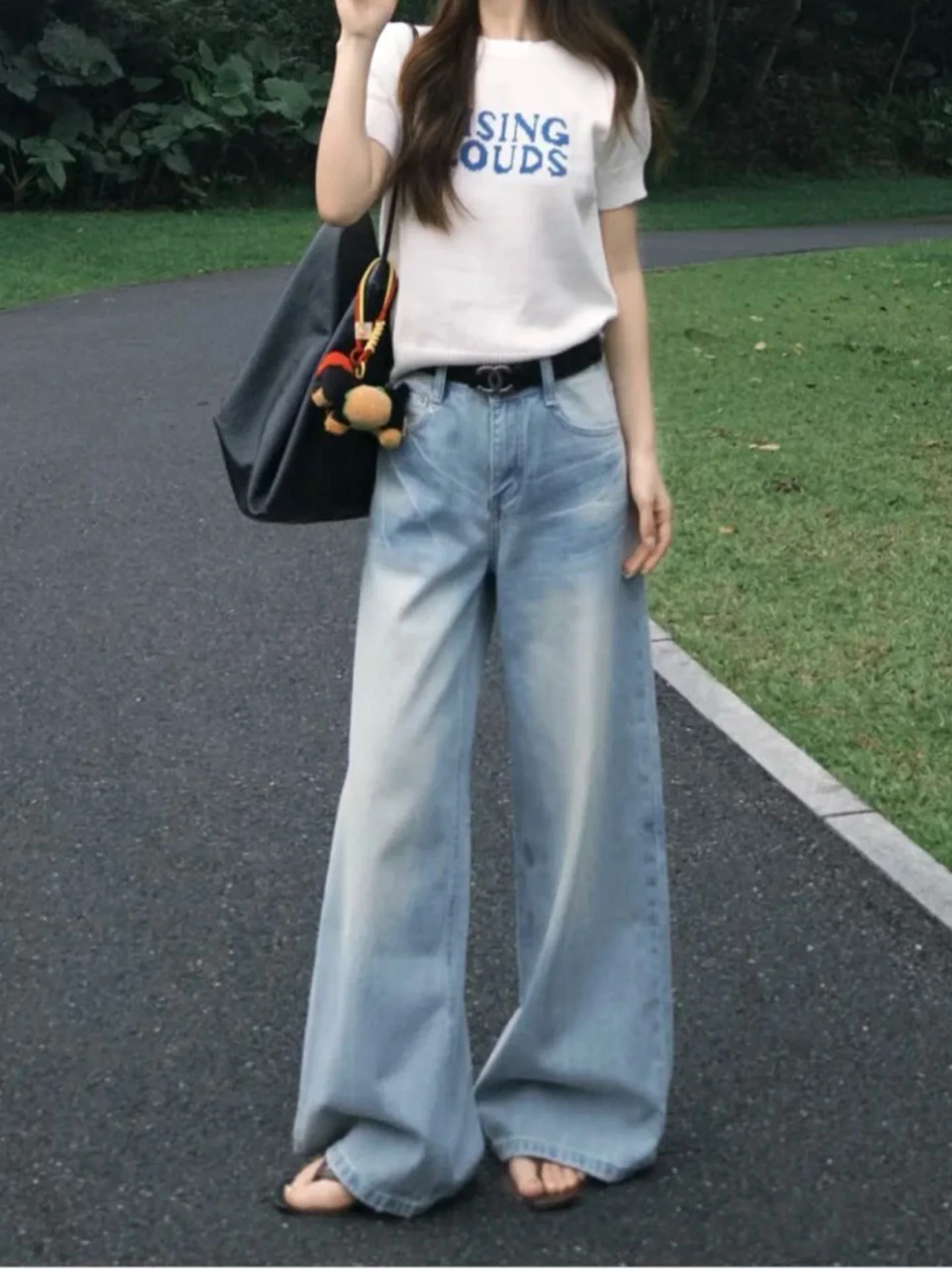 Summer 2026 Women's Loose Wide Leg Jeans Floor Length Thin Style American Style Washed out Casual Straight Cut Denim Pants
Summer 2026 Women's Loose Wide Leg Jeans Floor Length Thin Style American Style Washed out Casual Straight Cut Denim Pants