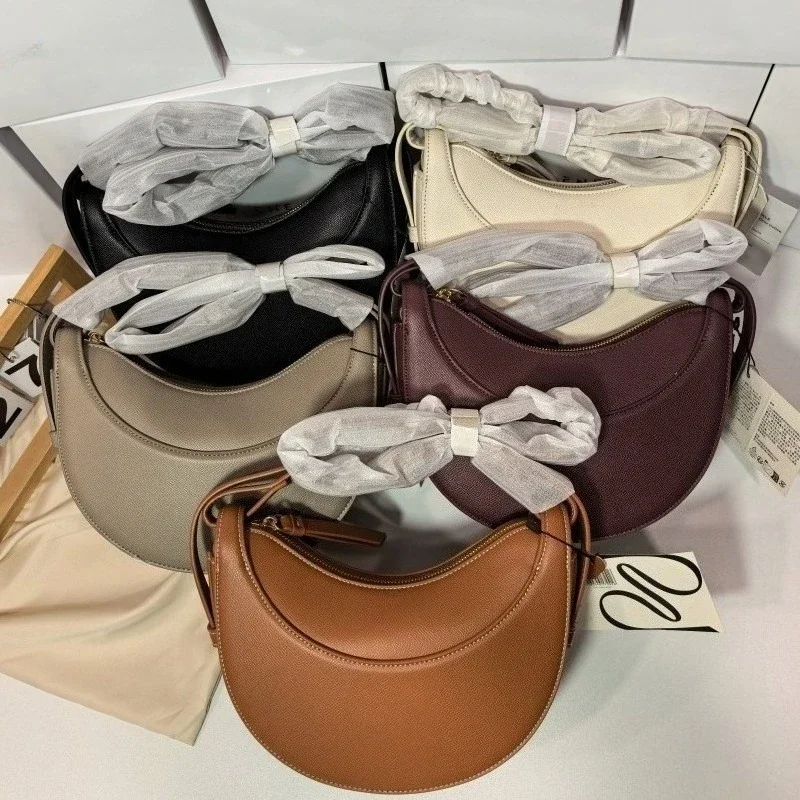 Fashionable retro high-quality genuine leather women's luxury brand shoulder bag crossbody bag saddle bag handbag versatile bag
Fashionable retro high-quality genuine leather women's luxury brand shoulder bag crossbody bag saddle bag handbag versatile bag