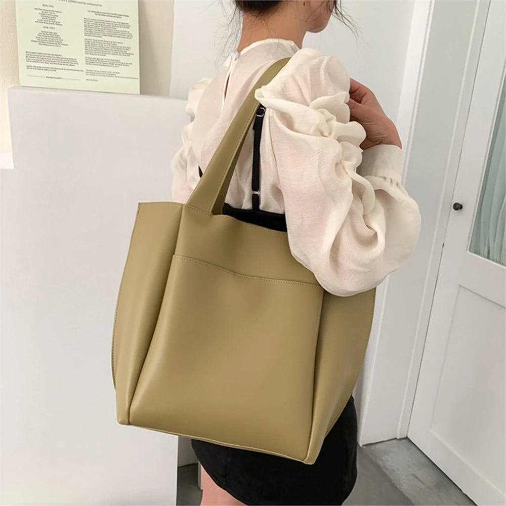 Women's Bag Large Capacity Shoulder Bags High Quality PU Leather Handbags and Purse Female Retro Tote Bags sac a main femme
Women's Bag Large Capacity Shoulder Bags High Quality PU Leather Handbags and Purse Female Retro Tote Bags sac a main femme