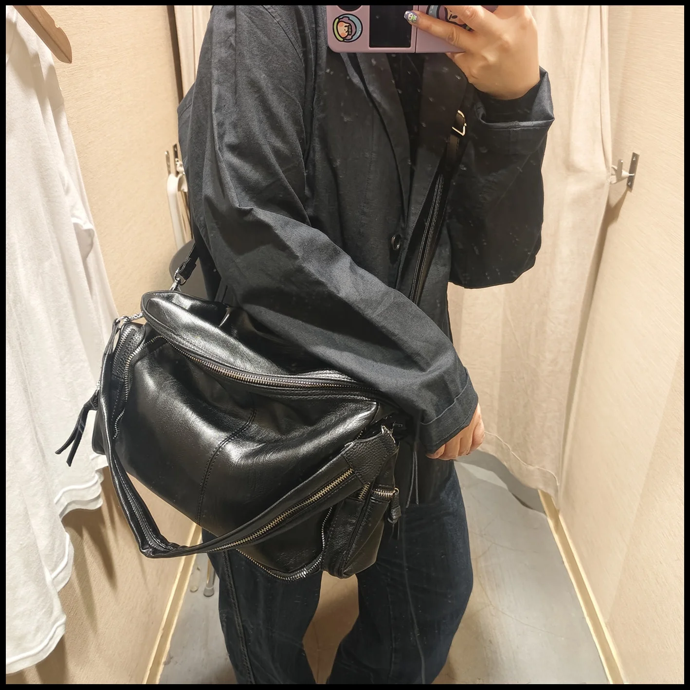 k Sle Hong Kong Faion Soft Leather Buet Bag Large Capaci Motorcycle Single oulder Bag 2025 Trendy Design Handbag
k Sle Hong Kong Faion Soft Leather Buet Bag Large Capaci Motorcycle Single oulder Bag 2025 Trendy Design Handbag