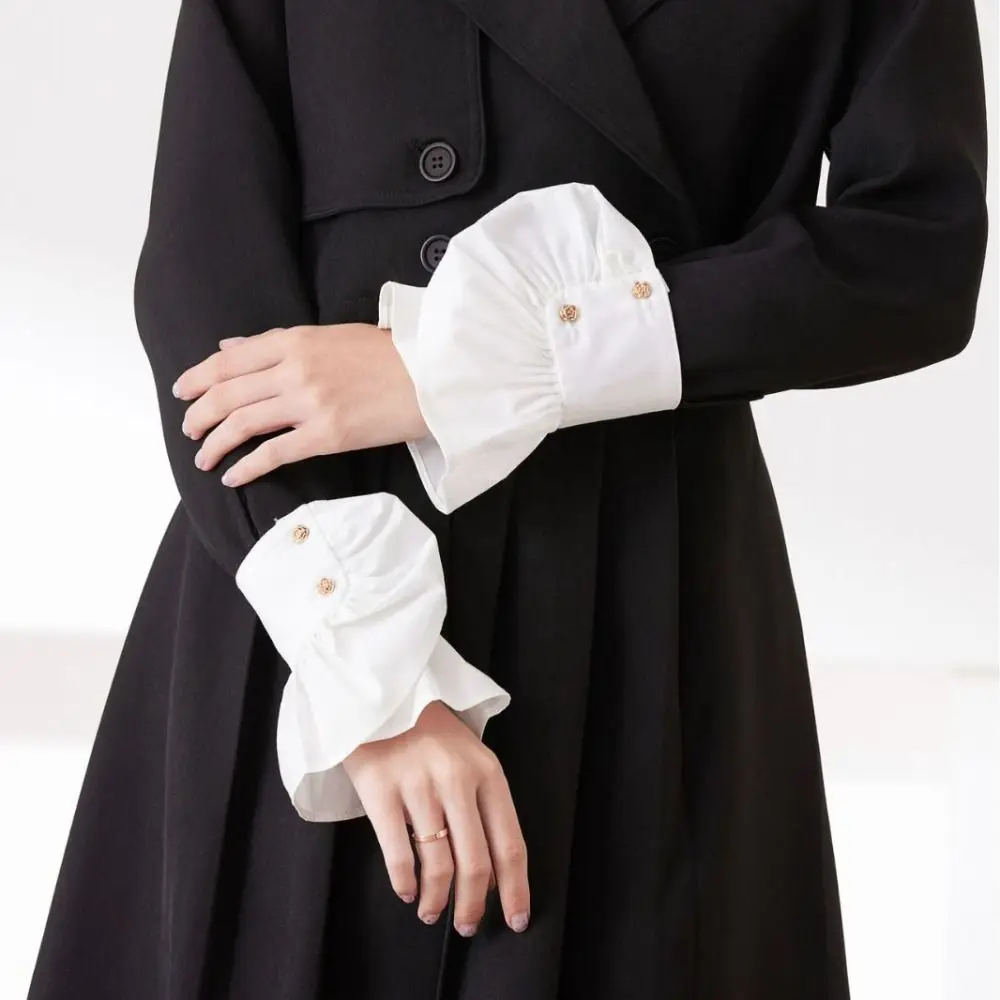 New Detachable False Cuffs Sunshade Cuff Extension Fake Flare Sleeves Wrist Cuffs Women Girls
New Detachable False Cuffs Sunshade Cuff Extension Fake Flare Sleeves Wrist Cuffs Women Girls