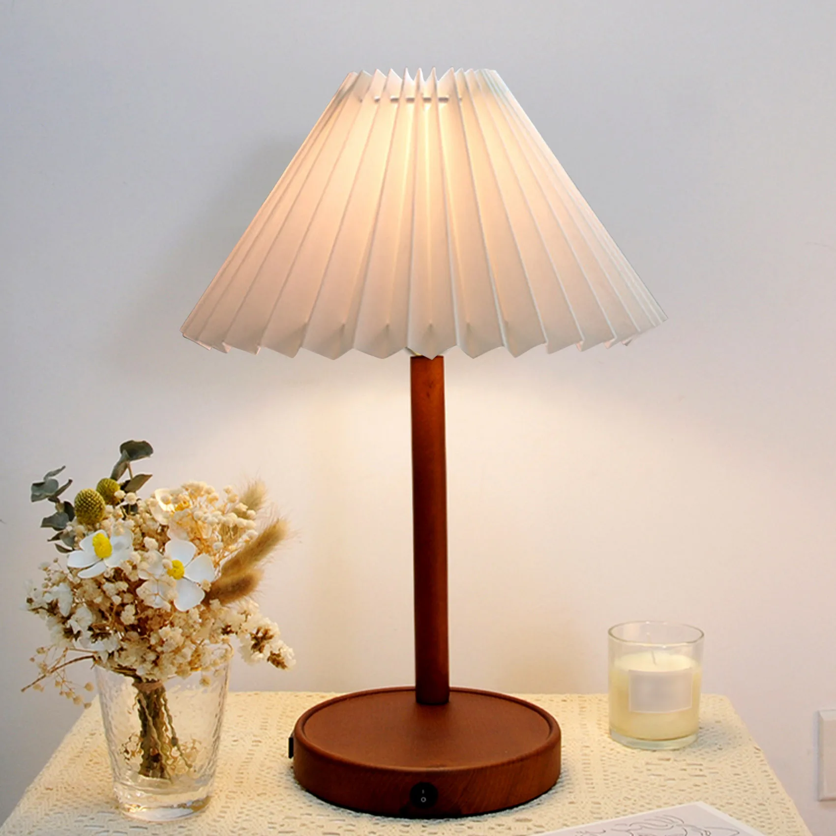 -ABAB Pleats Lampshade Table Lamp Standing Lamps Japanese Style Pleated Lampshade Creative Desk Lamp Shade Bedroom Lamps
-ABAB Pleats Lampshade Table Lamp Standing Lamps Japanese Style Pleated Lampshade Creative Desk Lamp Shade Bedroom Lamps