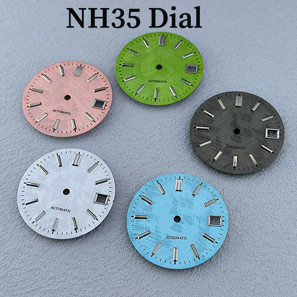 Циферблат NH35 Модифицированные механические часы с неравномерными узорами на циферблате, циферблат с индивидуальным логотипом для аксессуаров для часов с механизмом NH35
Циферблат NH35 Модифицированные механические часы с неравномерными узорами на циферблате, циферблат с индивидуальным логотипом для аксессуаров для часов с механизмом NH35