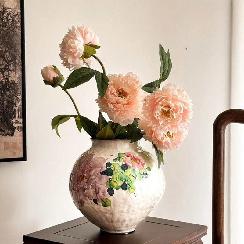 CL wholesale Jingdezhen hand-painted peony ceramic vase new Chinese decoration table flower arrangement homestay
CL wholesale Jingdezhen hand-painted peony ceramic vase new Chinese decoration table flower arrangement homestay