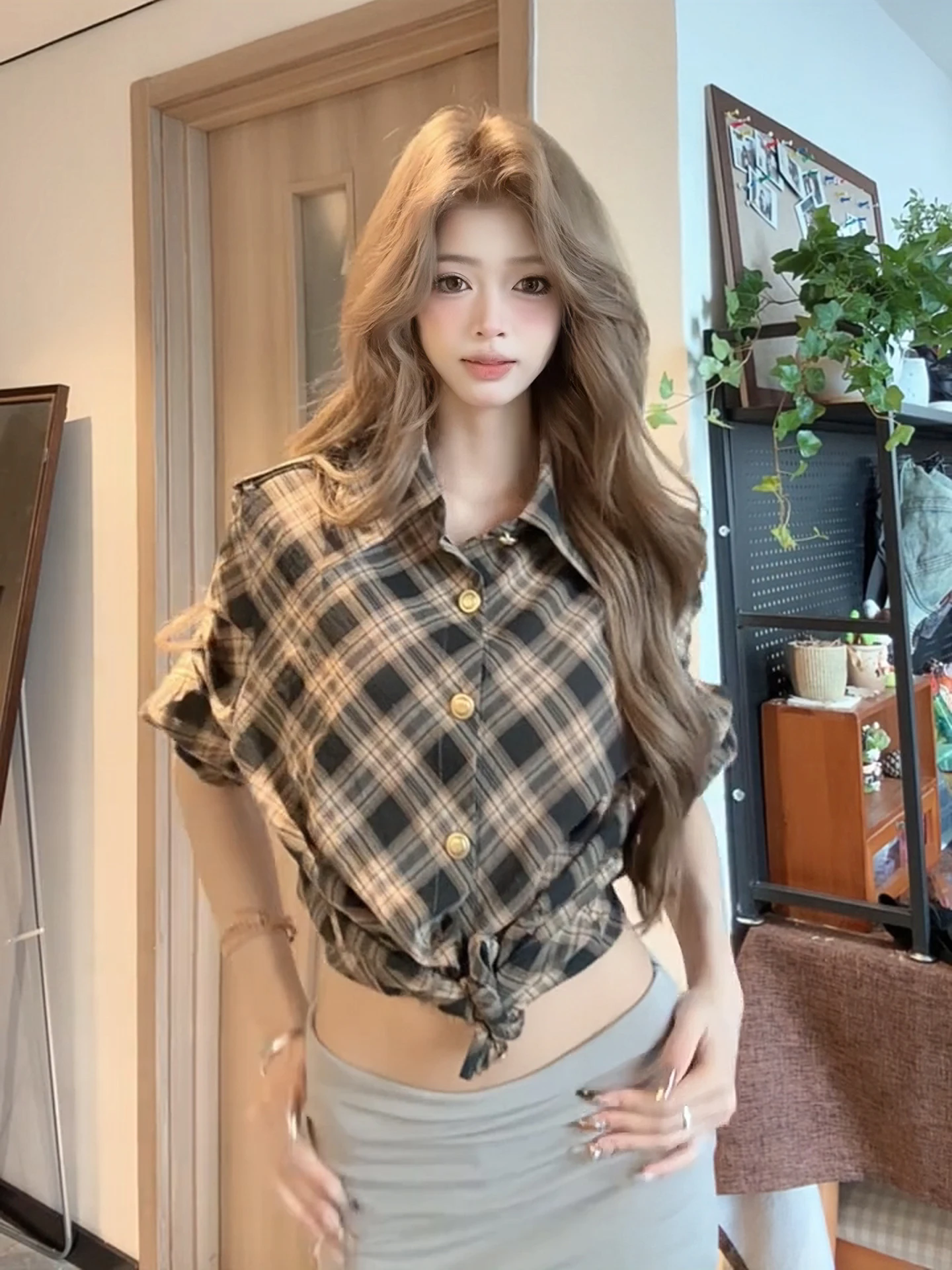 Retro American Plaid Loose Fit Women's Shirt Thin Design Waist Gathered Slimming Blouse Short Sleeve Sun Protection Polyester
Retro American Plaid Loose Fit Women's Shirt Thin Design Waist Gathered Slimming Blouse Short Sleeve Sun Protection Polyester