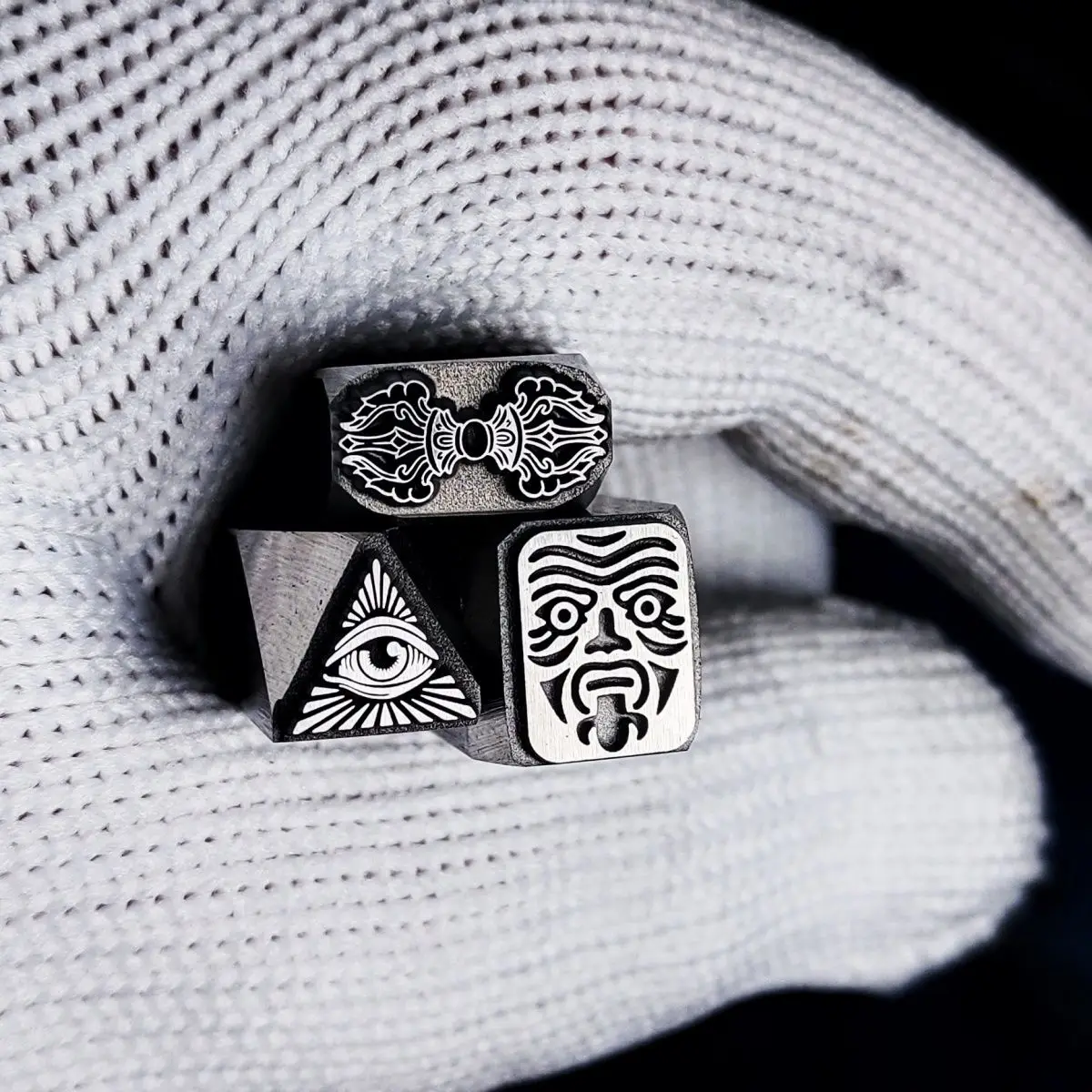 Jewelry Stamps, Gold and Silver Bracelets, Rings, Engraving Dies, Eye Guardian Steel Stamps, Gold-Making Tools
Jewelry Stamps, Gold and Silver Bracelets, Rings, Engraving Dies, Eye Guardian Steel Stamps, Gold-Making Tools