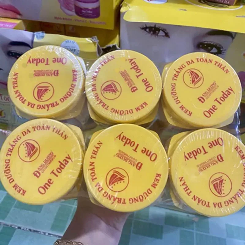 Kem body One Today dưỡng trắng da toàn thân ốc sên 80g
Kem body One Today dưỡng trắng da toàn thân ốc sên 80g