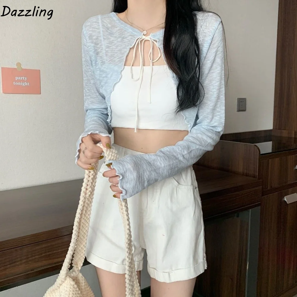 Soft Thin Sun Protected Cardigan Knit Short Length Lantern Sleeve Coat Lace-up Design Breathable Shawl Sun Protection
Soft Thin Sun Protected Cardigan Knit Short Length Lantern Sleeve Coat Lace-up Design Breathable Shawl Sun Protection