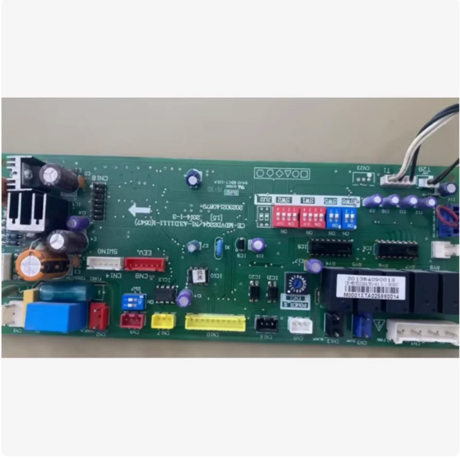 New Midea air conditioner motherboard CE-MDVD22Q4/N1-A3.D.1.1.1.1-1 201384090015
New Midea air conditioner motherboard CE-MDVD22Q4/N1-A3.D.1.1.1.1-1 201384090015
