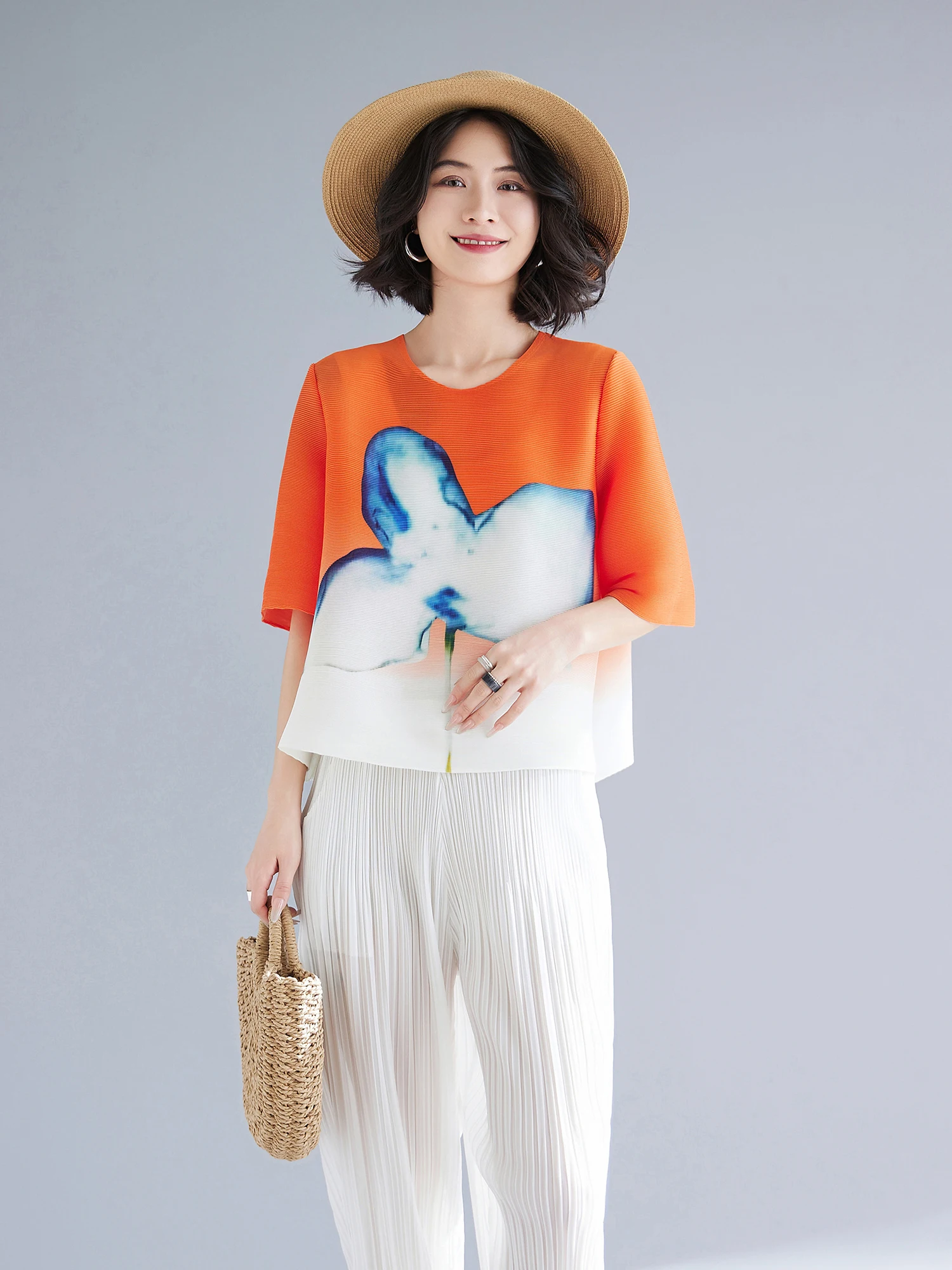 Loose Korean Style Gradient Print Short Sleeve T-Shirt Women's plus Size Cover Belly Casual Fashion Polyester Summer Top
Loose Korean Style Gradient Print Short Sleeve T-Shirt Women's plus Size Cover Belly Casual Fashion Polyester Summer Top