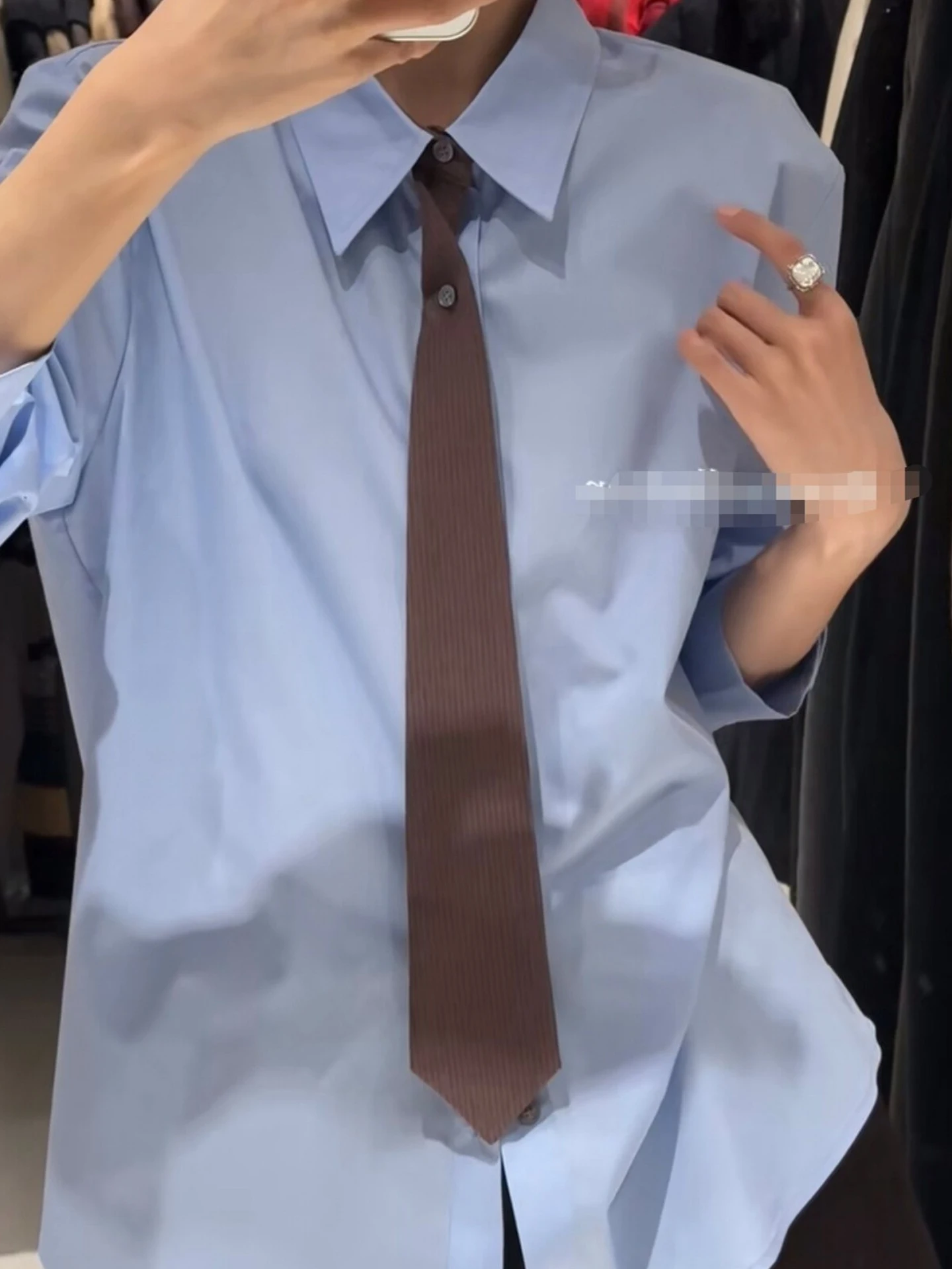 Spring New Sle Collar Loose Long Sve Women's irt Faionable Agel European Faion Silk Blend Commute Wear
Spring New Sle Collar Loose Long Sve Women's irt Faionable Agel European Faion Silk Blend Commute Wear