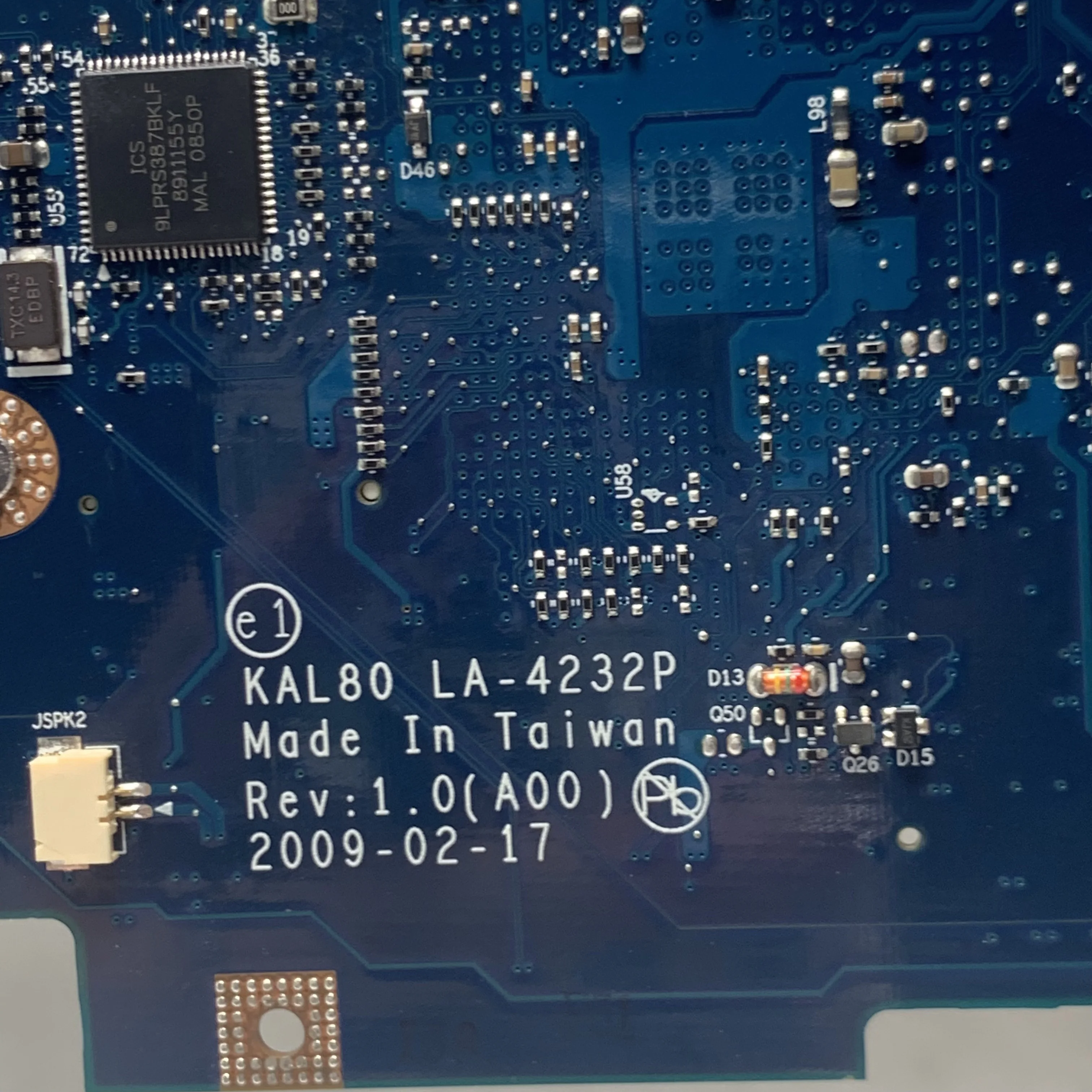 Материнская плата CN-0T053J 0T053J T053J для DELL Vostro 1320 V1320, материнская плата для ноутбука KAL80 LA-4232P SLB94 GM45, 100% полностью работает хорошо
Материнская плата CN-0T053J 0T053J T053J для DELL Vostro 1320 V1320, материнская плата для ноутбука KAL80 LA-4232P SLB94 GM45, 100% полностью работает хорошо