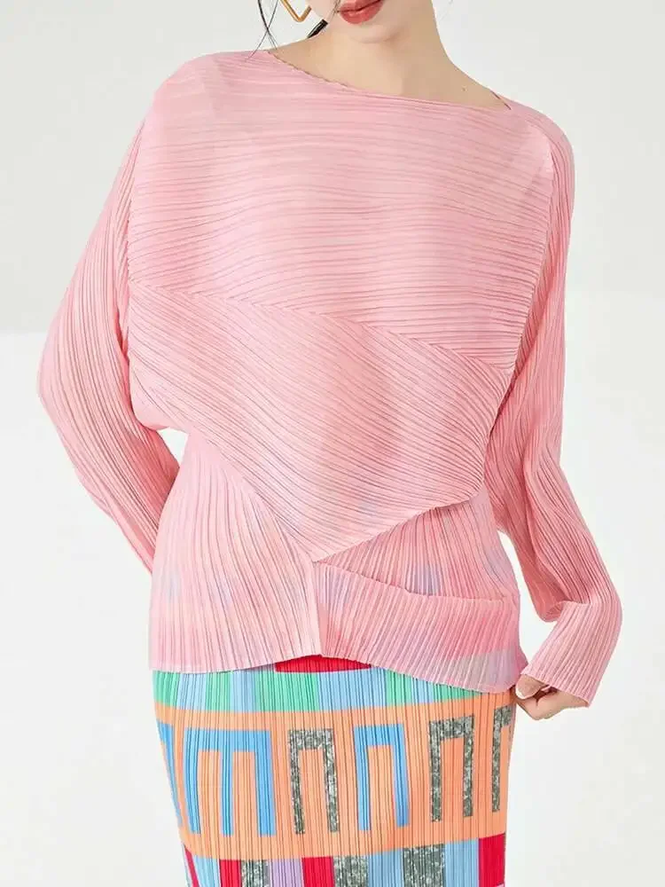 Miyake Summer New 2025 Jacket Women Loose Fashion Casual Summer Tops Pleated T-shirt Women Round Collar Full Sleeve Solid Colour
Miyake Summer New 2025 Jacket Women Loose Fashion Casual Summer Tops Pleated T-shirt Women Round Collar Full Sleeve Solid Colour
