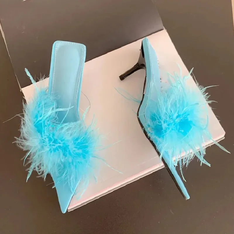 Летние прозрачные тапочки из ПВХ с перьями, сандалии, женские пикантные брендовые туфли с острым носком для вечеринок, элегантные свадебные туфли на тонком высоком свадебном каблуке
Летние прозрачные тапочки из ПВХ с перьями, сандалии, женские пикантные брендовые туфли с острым носком для вечеринок, элегантные свадебные туфли на тонком высоком свадебном каблуке