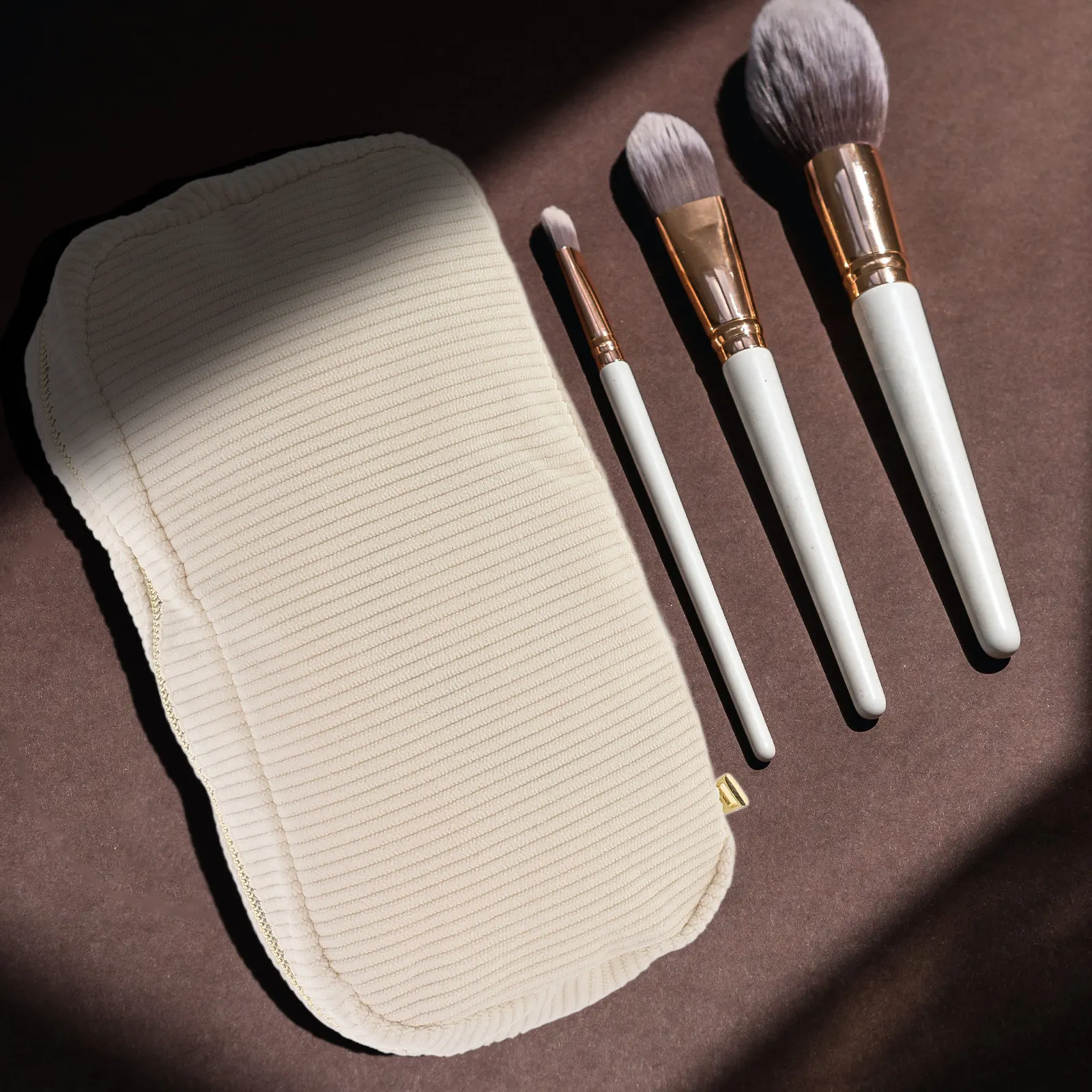 Portable Toiletry Travel Makeup Corduroy Travel Pouches Bags Large Capacity Storage Women Cosmetics Pouch For Traveling
Portable Toiletry Travel Makeup Corduroy Travel Pouches Bags Large Capacity Storage Women Cosmetics Pouch For Traveling