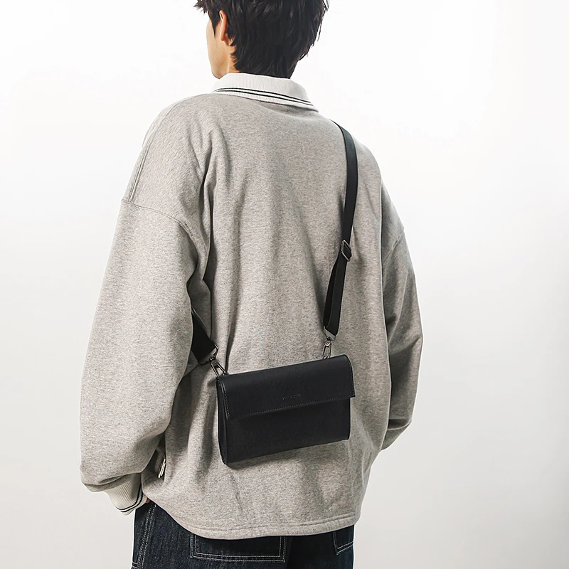 Couple's Crossbody Bag Waterproof Lightweight Hand Clutch Bag for Dating Outing Party Travel Sling Bag As Gift Shoulder Bag
Couple's Crossbody Bag Waterproof Lightweight Hand Clutch Bag for Dating Outing Party Travel Sling Bag As Gift Shoulder Bag