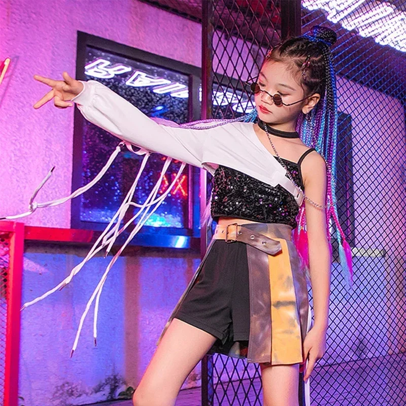 Костюм для джазового танца с блестками для девочек, наряд Kpop, танцевальная одежда в стиле хип-хоп, детская одежда для черлидинга, рейв-фестивальная одежда YS2703
Костюм для джазового танца с блестками для девочек, наряд Kpop, танцевальная одежда в стиле хип-хоп, детская одежда для черлидинга, рейв-фестивальная одежда YS2703