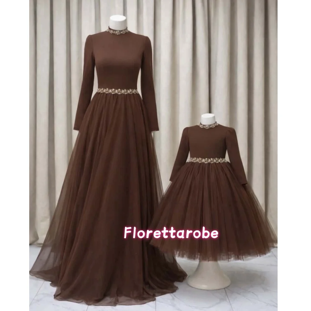 Customized Long Sleeves A-Line Prom Dresses High Neck Pleated Evening Dress Beadings Floor Length Chiffon Party Gowns
Customized Long Sleeves A-Line Prom Dresses High Neck Pleated Evening Dress Beadings Floor Length Chiffon Party Gowns