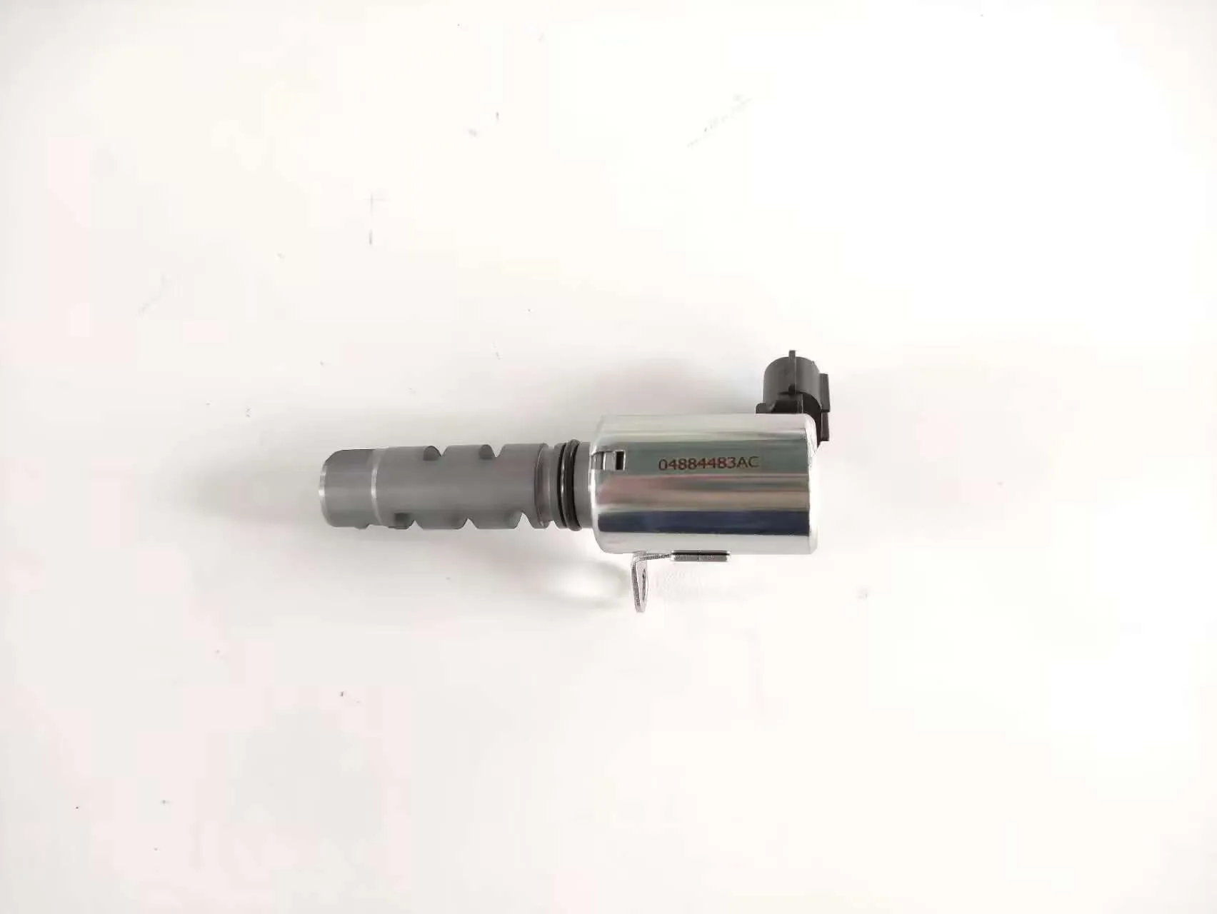 Клапан управления переменным маслом 04884483AC 4884483AC VVT, клапан распределительного вала, соленоид синхронизации для DODGE JEEP CHRYSLER, Сменные аксессуары, 1 шт.
Клапан управления переменным маслом 04884483AC 4884483AC VVT, клапан распределительного вала, соленоид синхронизации для DODGE JEEP CHRYSLER, Сменные аксессуары, 1 шт.