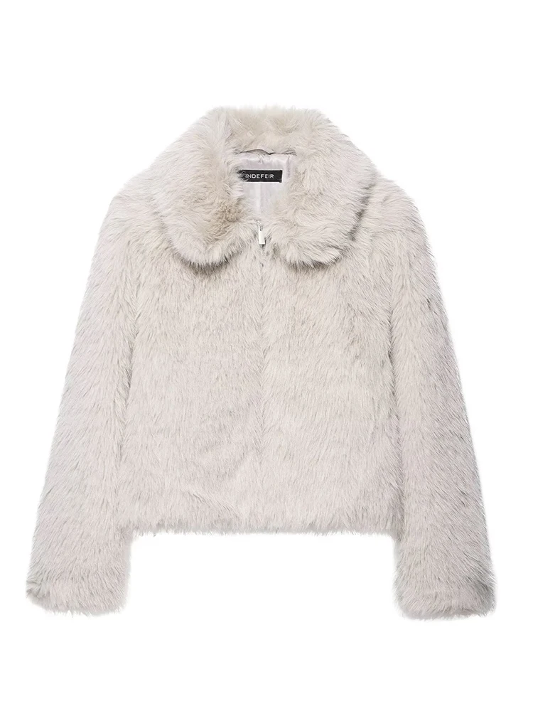 Women Faux Fur Jacket Coat 2025 Winter New Fashion Solid Solor Long Sleeve Coat Female Chic Leisure Lapel Outerwear
Women Faux Fur Jacket Coat 2025 Winter New Fashion Solid Solor Long Sleeve Coat Female Chic Leisure Lapel Outerwear