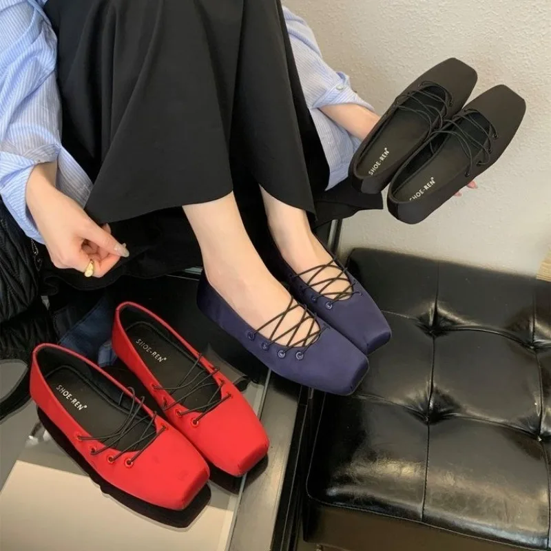 New Style Fashion Flats Heel Shoes Mary Janes Flats Shoes Casual Soft Female Slip on Footwear Shallow Ladies Flats with Shoes
New Style Fashion Flats Heel Shoes Mary Janes Flats Shoes Casual Soft Female Slip on Footwear Shallow Ladies Flats with Shoes