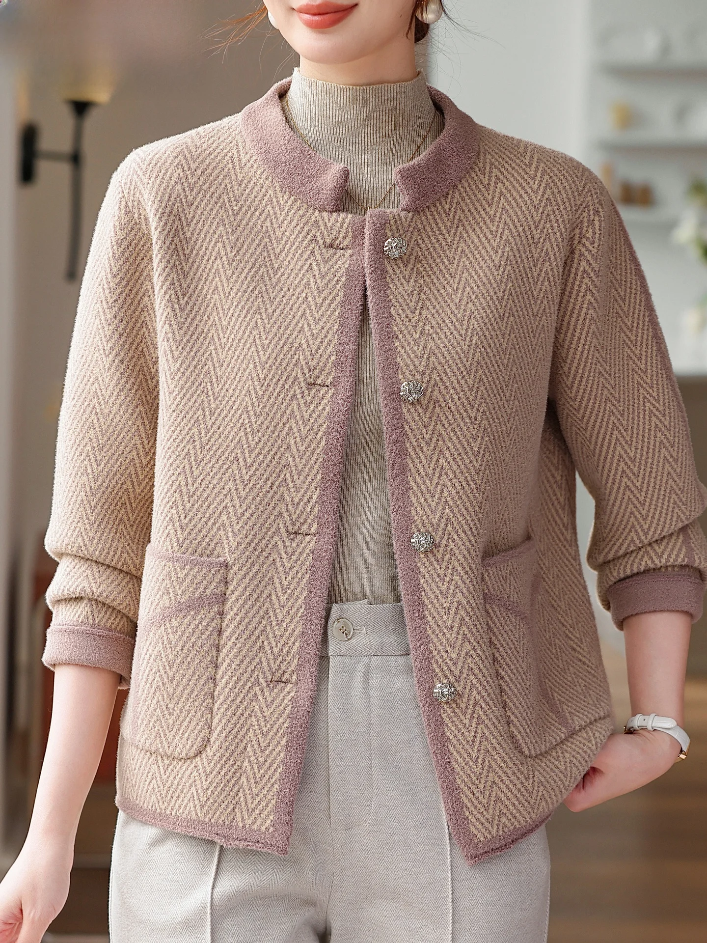Ele Knitted Cardigan Spring Faion Small Fraance Sle Jaet for Middle-Aged And ly Women Lightweight Easy Care
Ele Knitted Cardigan Spring Faion Small Fraance Sle Jaet for Middle-Aged And ly Women Lightweight Easy Care