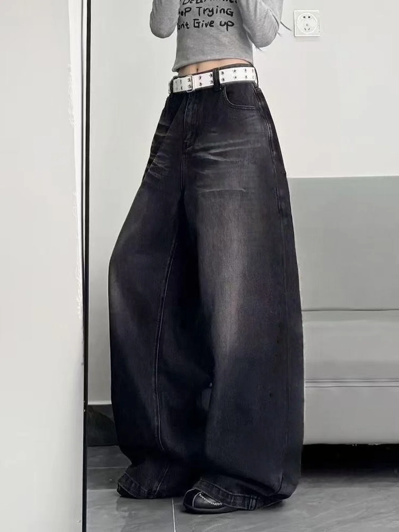 Jeans Drip Baggy Black For Man Y2k Clothes Unisex Original Man Pants No accessories or belts included
Jeans Drip Baggy Black For Man Y2k Clothes Unisex Original Man Pants No accessories or belts included