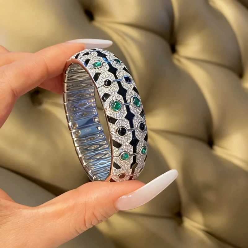 Cameo Fine Jewelry Leopard Black Enamel Elastic Bracelet s925 Pure Silver Thick Gold Plated Luxury Open Bangle
Cameo Fine Jewelry Leopard Black Enamel Elastic Bracelet s925 Pure Silver Thick Gold Plated Luxury Open Bangle