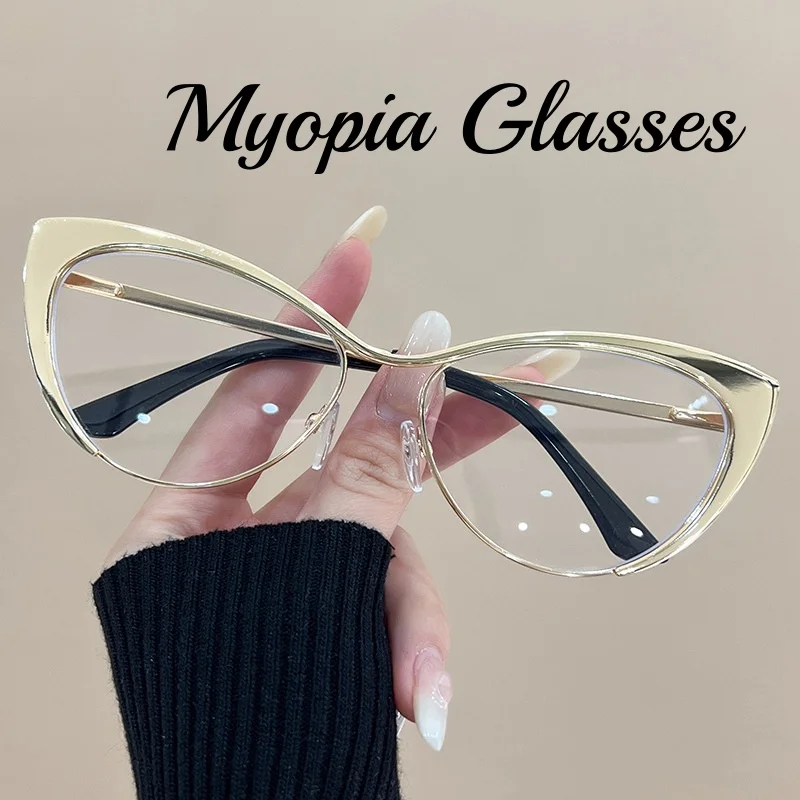 New Fashionable Anti Blue Light Metal Frame Myopia Glasses Trendy Cat Eye Frame PC Ultra Light High-definition Myopia Glasses 
New Fashionable Anti Blue Light Metal Frame Myopia Glasses Trendy Cat Eye Frame PC Ultra Light High-definition Myopia Glasses