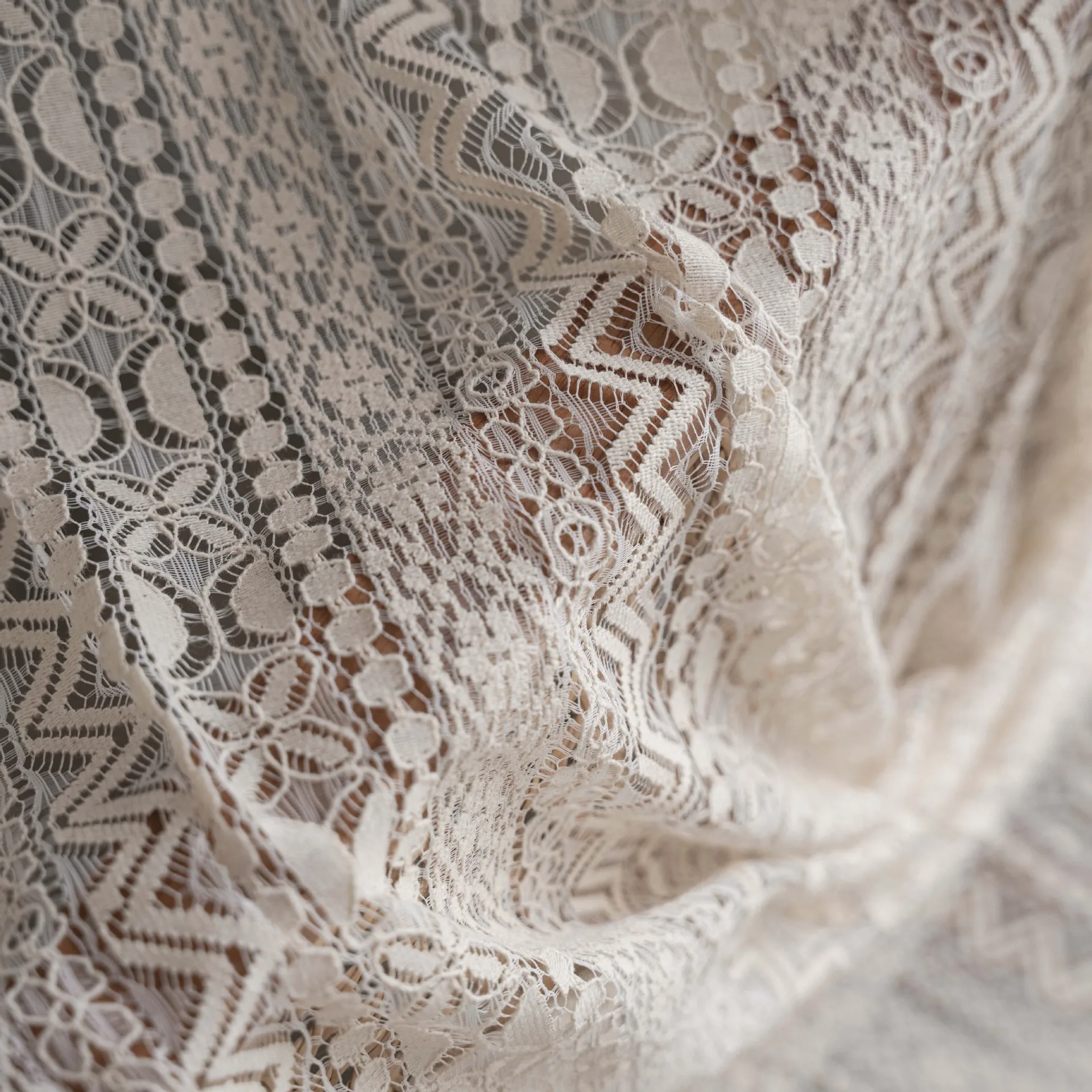 French White Tulle Lace Curtains Geometry Striped Knitted Light Filtering Curtain for Kitchen Bedroom Living Room Bay Window
French White Tulle Lace Curtains Geometry Striped Knitted Light Filtering Curtain for Kitchen Bedroom Living Room Bay Window