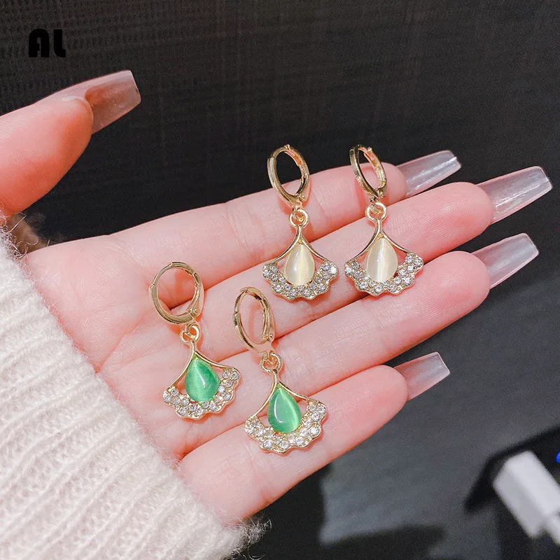 New Luxury Trend Black Color Double Layer Earrings for Women Crystal Zircon Geometric Earring Bride Wedding Statement Jewelry
New Luxury Trend Black Color Double Layer Earrings for Women Crystal Zircon Geometric Earring Bride Wedding Statement Jewelry