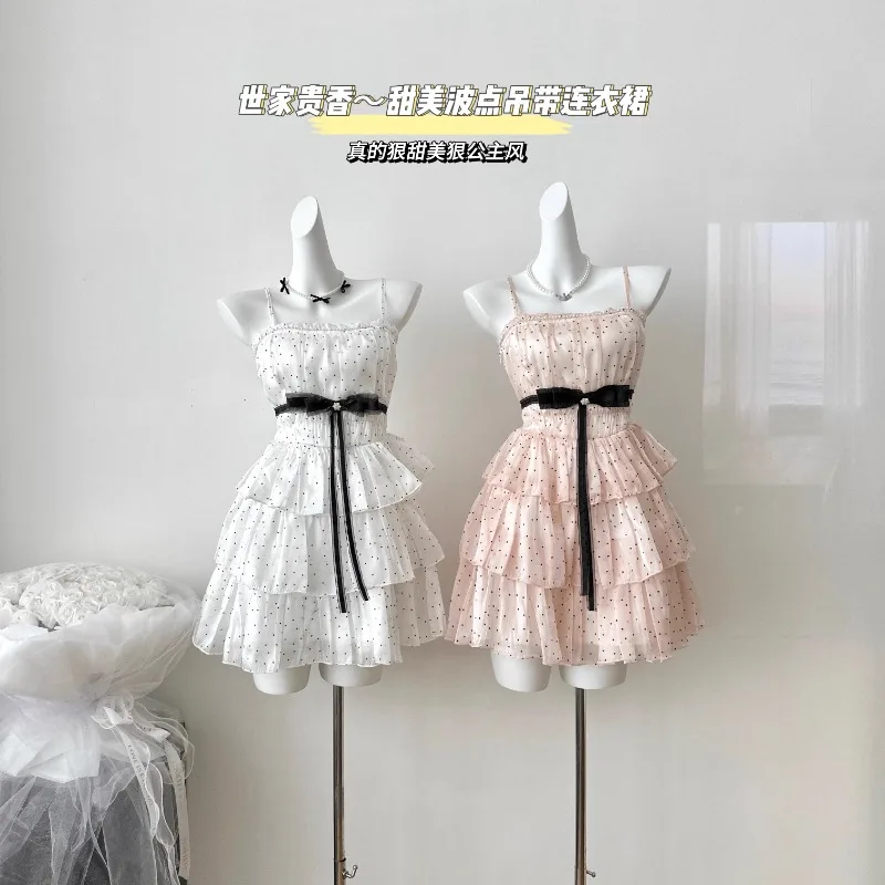 Sweet Girl Polka Dot Dress for Women's Summer Pleated Pearl Slimming A-line Short Strap Dress Fashion Female Clothes
Sweet Girl Polka Dot Dress for Women's Summer Pleated Pearl Slimming A-line Short Strap Dress Fashion Female Clothes