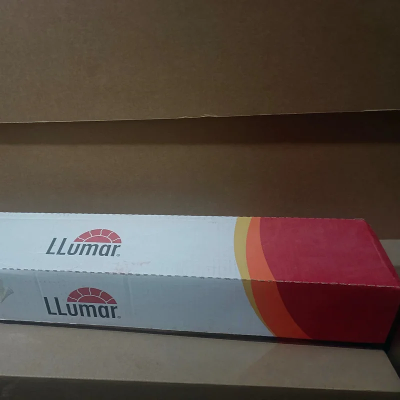 5,0% VLT Llumar Limo Tint для передних и задних окон, нанокерамика, ПЭТ, 99,6% УФ-блок, 99,3% термоизоляция IRR
5,0% VLT Llumar Limo Tint для передних и задних окон, нанокерамика, ПЭТ, 99,6% УФ-блок, 99,3% термоизоляция IRR