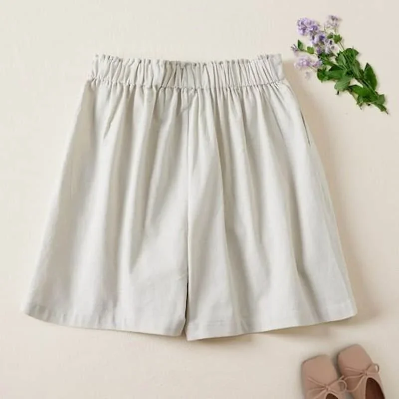 Хлопковые льняные шорты, женские повседневные свободные летние винтажные шорты на шнуровке, женская одежда, широкие шорты трапециевидной формы с эластичной резинкой на талии
Хлопковые льняные шорты, женские повседневные свободные летние винтажные шорты на шнуровке, женская одежда, широкие шорты трапециевидной формы с эластичной резинкой на талии