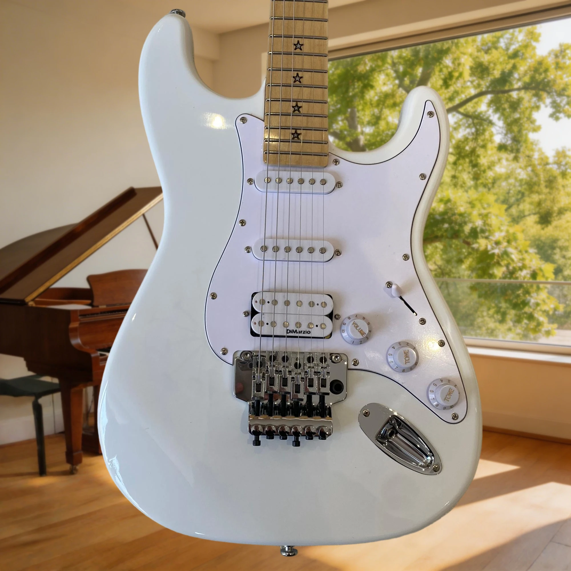 Custom White Model STT Series Electric Guitar H-S-S Pickup 39 Inch Star-Shaped Fingerboard Easy To Play Free Shipping
Custom White Model STT Series Electric Guitar H-S-S Pickup 39 Inch Star-Shaped Fingerboard Easy To Play Free Shipping