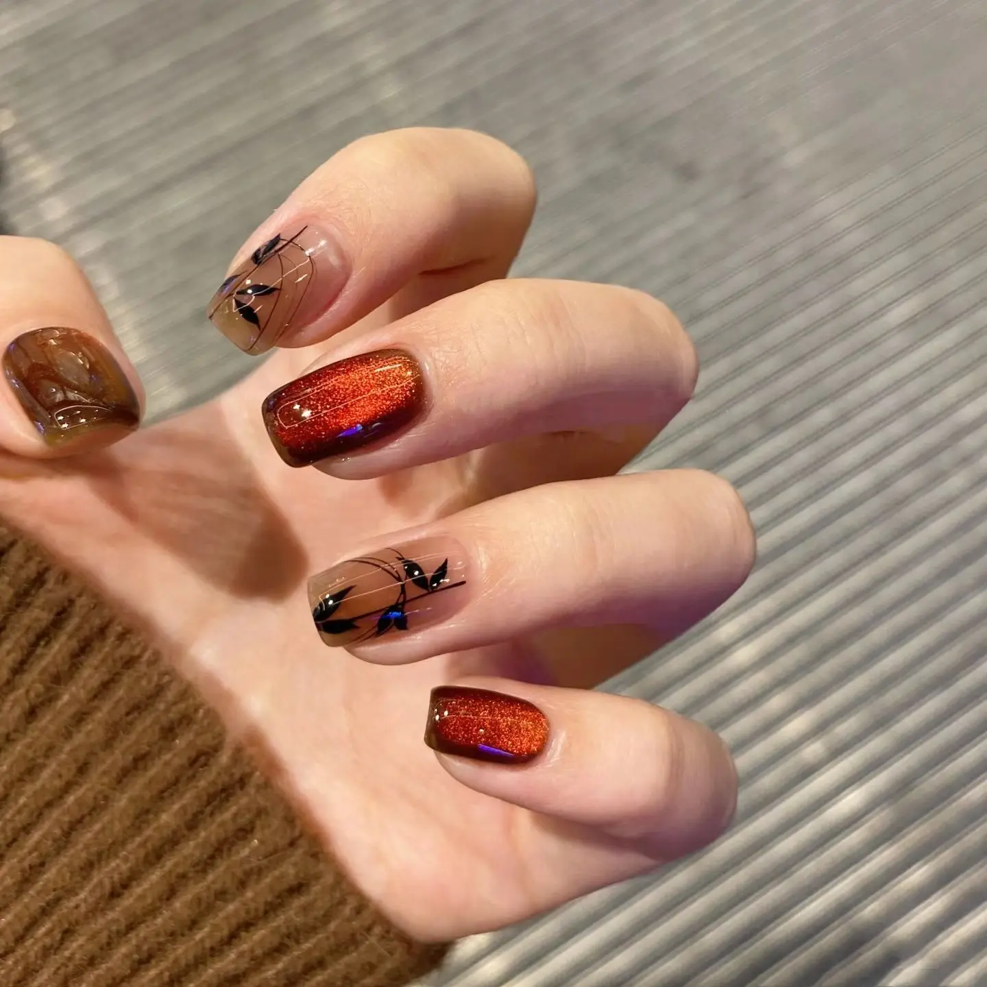 10pcs Chinese Style Bamboo Cat Eye Press On Nails Reusable Red Black Ombre Fake Nails With Glossy Finish Women False Nail Tips
10pcs Chinese Style Bamboo Cat Eye Press On Nails Reusable Red Black Ombre Fake Nails With Glossy Finish Women False Nail Tips