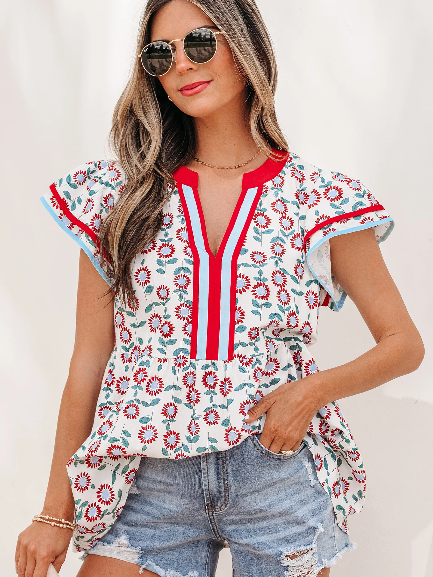 DearLover Floral Print Loose Fit V-Neck Shirt Women's Summer New Style Bell Sleeve Casual Cotton Blend Top Breathable
DearLover Floral Print Loose Fit V-Neck Shirt Women's Summer New Style Bell Sleeve Casual Cotton Blend Top Breathable