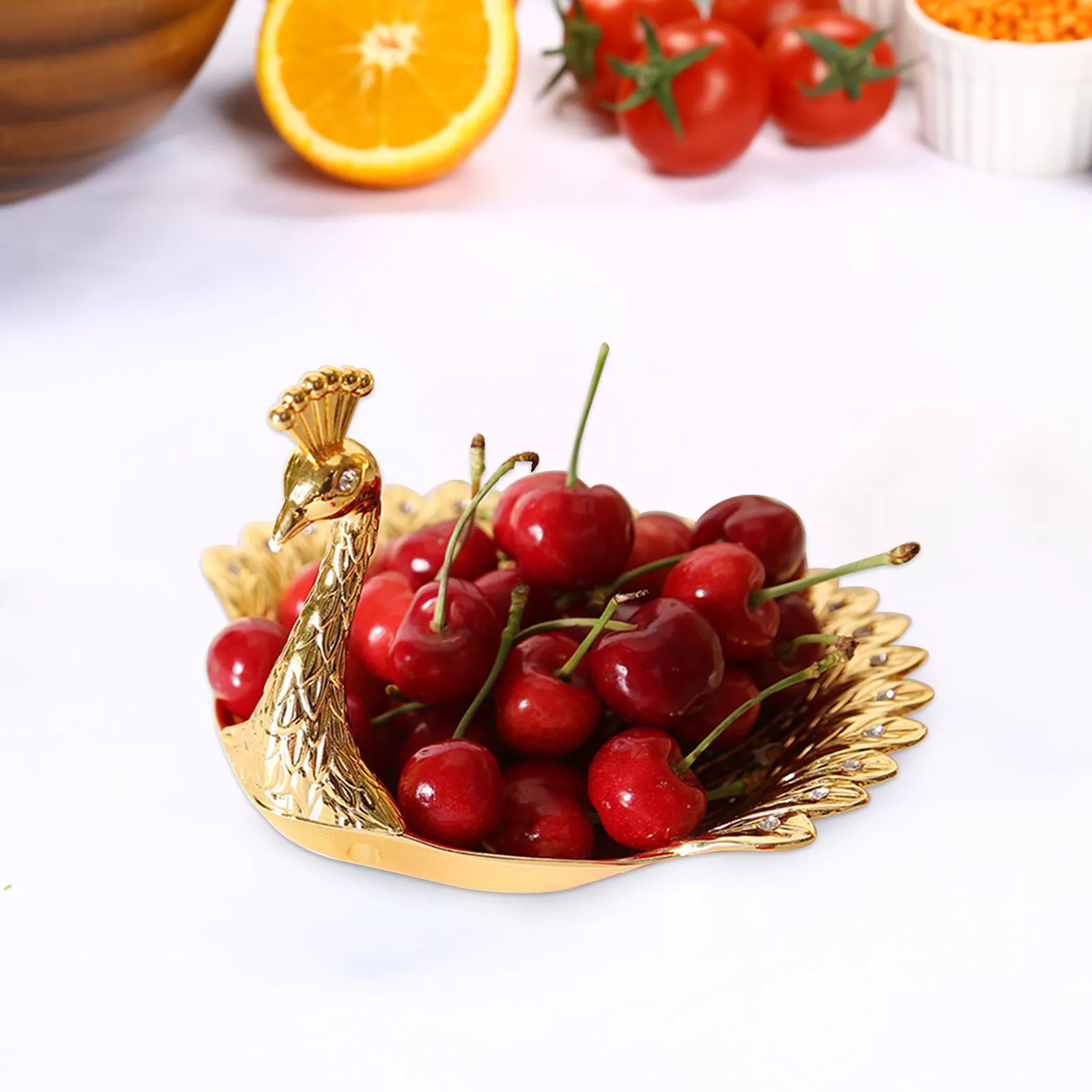 Позолоченная металлическая фруктовница в форме павлина со стразами, элегантная сервировочная чаша, универсальный декоративный элемент для кофейни и вечеринок
Позолоченная металлическая фруктовница в форме павлина со стразами, элегантная сервировочная чаша, универсальный декоративный элемент для кофейни и вечеринок