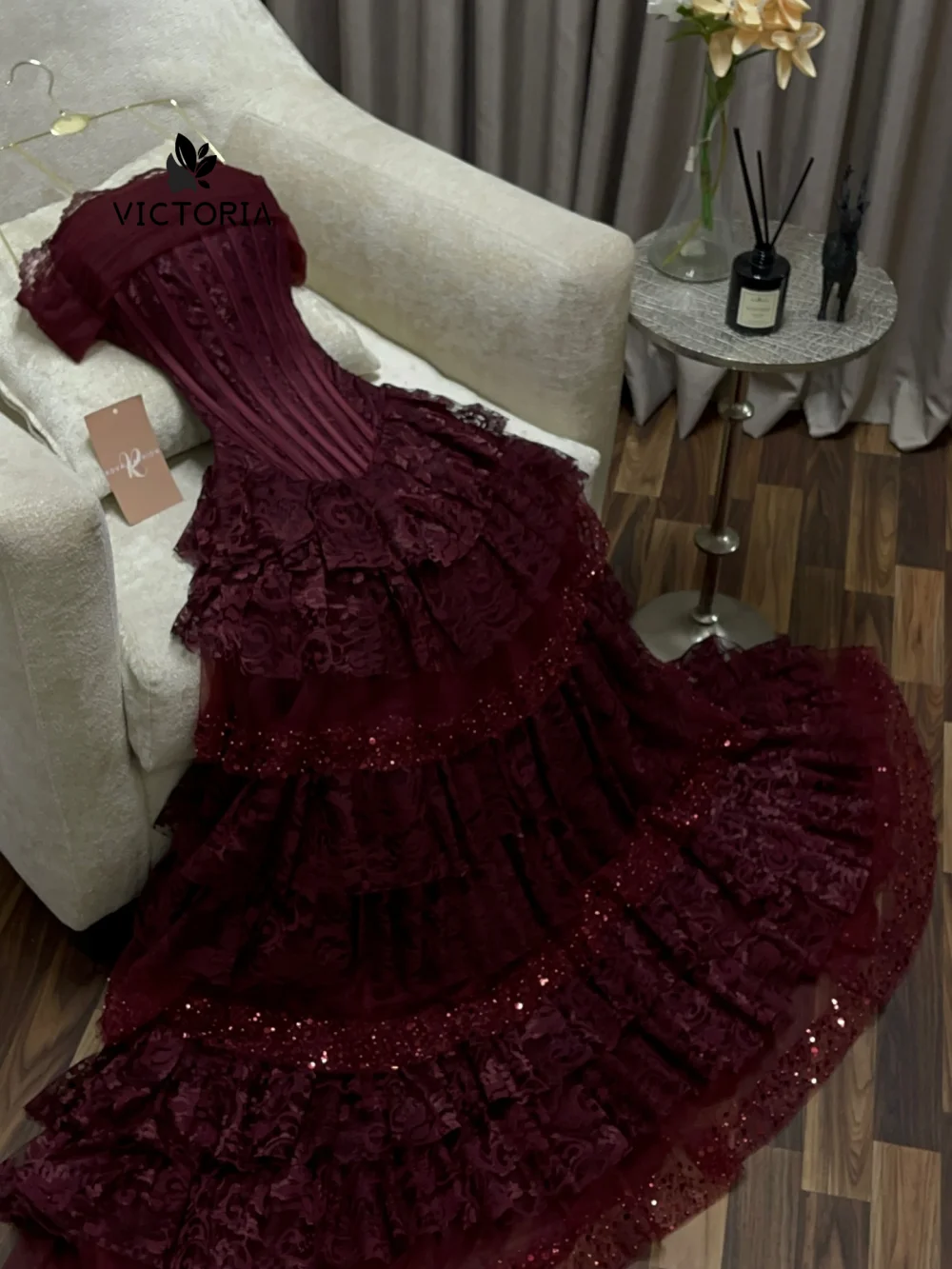 Off The Shoulder BUrgundy Lace Promy Dresses Wedding Evening Dress Multilayers Celebrity Arabic fascist Customized
Off The Shoulder BUrgundy Lace Promy Dresses Wedding Evening Dress Multilayers Celebrity Arabic fascist Customized