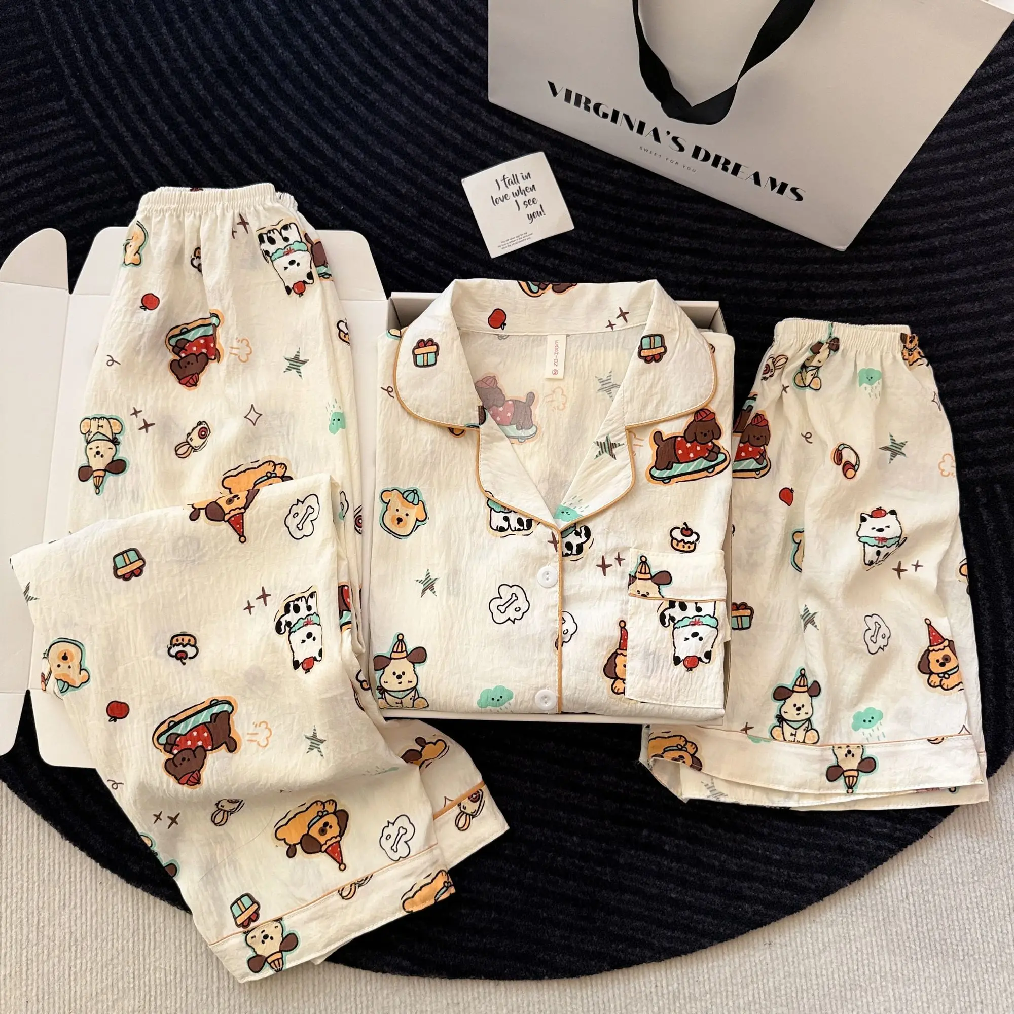 Summer Comfortable and Breathable Cartoon Women's Three Piece Set of Cute and Sweet Cloud Cotton Short Sleeved Shorts and Pants
Summer Comfortable and Breathable Cartoon Women's Three Piece Set of Cute and Sweet Cloud Cotton Short Sleeved Shorts and Pants